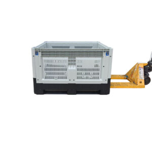 Collapsible ventilated pallet box